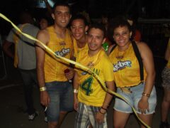 Oktober 10 Anos